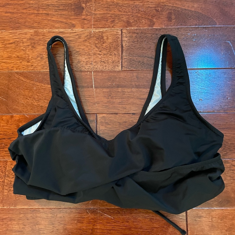 Venus Black Bikini Top